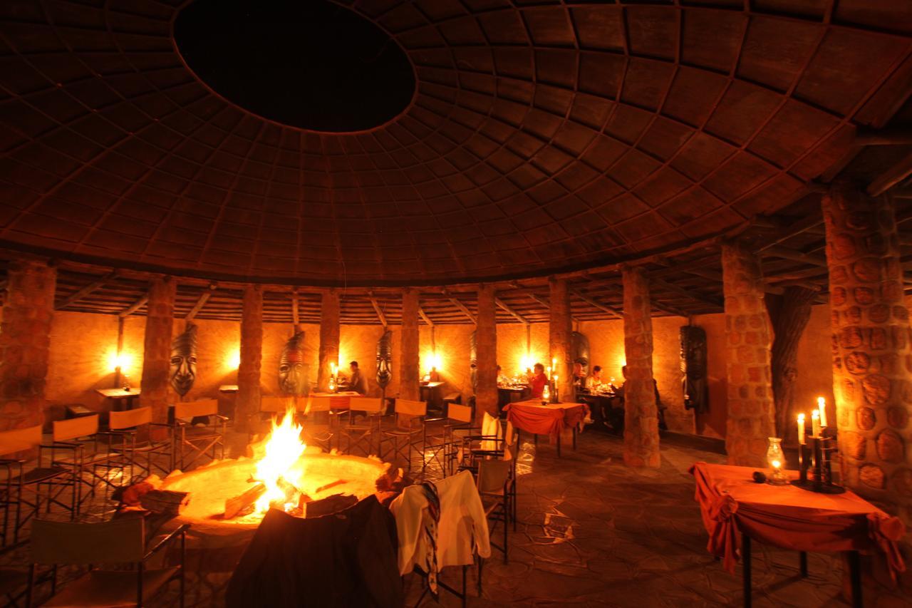 Mount Etjo Safari Lodge Kalkfeld Екстериор снимка