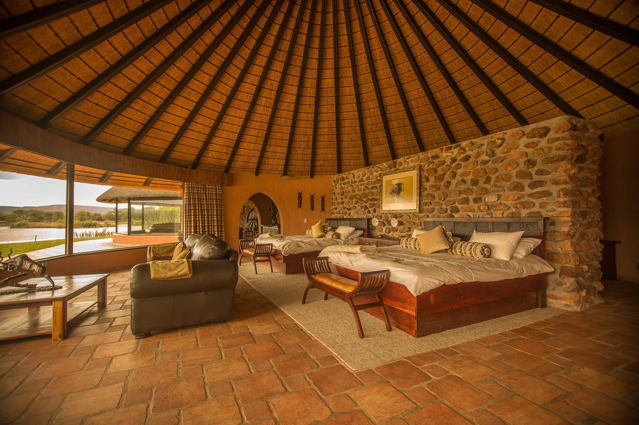 Mount Etjo Safari Lodge Kalkfeld Екстериор снимка